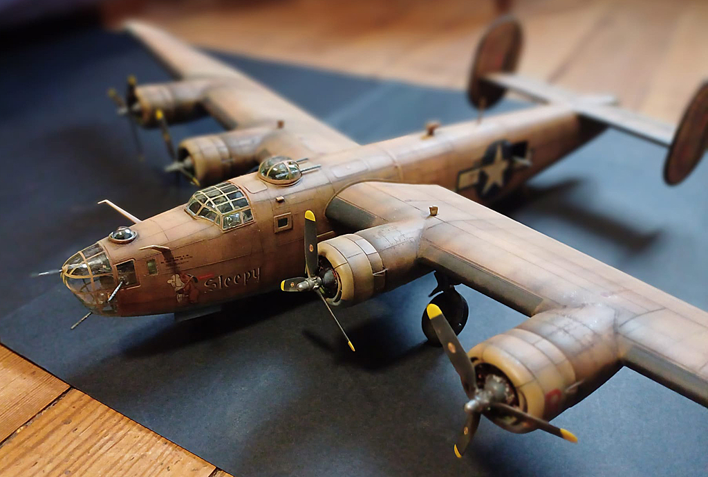 model kit B24D 1/48 model kit B24D 1/48