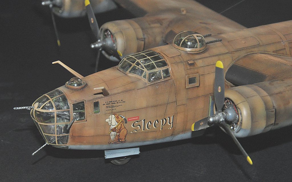 model kit B24D 1/48 model kit B24D 1/48